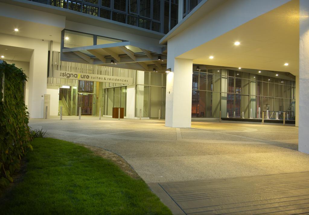 Hotel The Signature Hotel&serviced