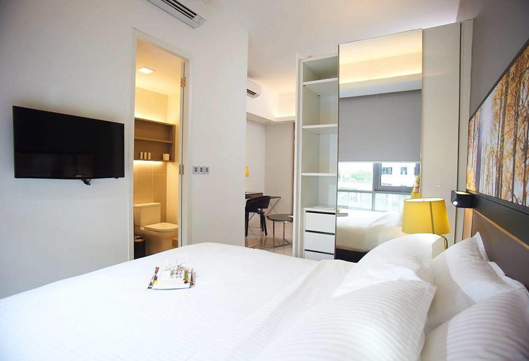 Hotel The Signature Hotel&serviced 4*